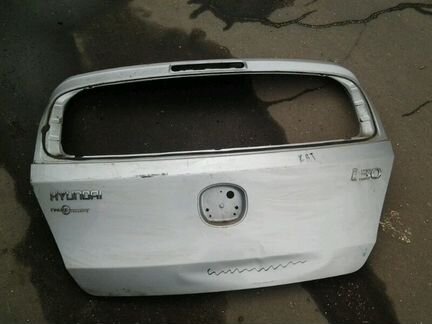 Hyundai i30 крышка багажника