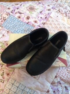 Школьные ботинки
