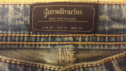 Джинсы stradivarius