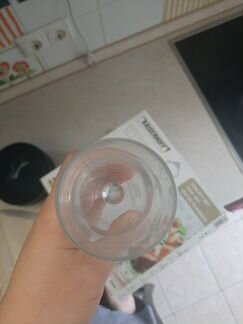 Стеклянные бокалы для шампанского