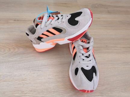 Кроссовки Adidas женские 37-40