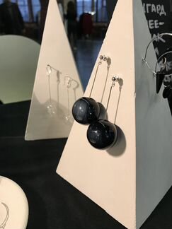 Серьги Шары из темного дутого стекла лэмпворк