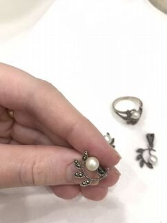 Серьги серебро с жемчугом, кольцо, кулон