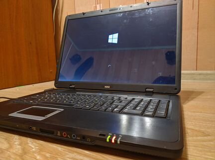 Мультимедийный ноутбук MSI L740