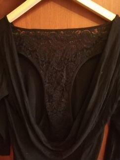 Блузка черная с кружевом