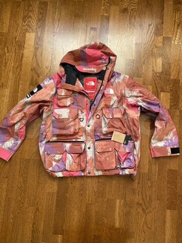 Supreme X The North Face Cargo Jacket Multicolor Kupit V Moskve Lichnye Veshi Avito