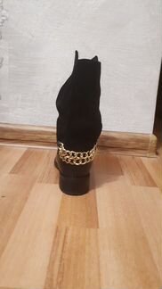 Полусапоги женские р.36 чёрные кожа