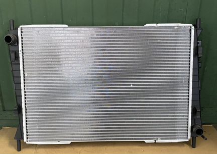 Радиатор охлаждения Jaguar X-type 3.0;2.5;2.1