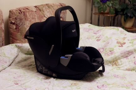 Автомобильное кресло Recaro