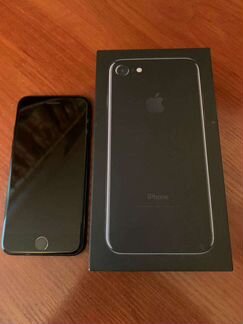 Телефон iPhone 7