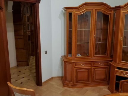 Буфет. Италия. Вишня