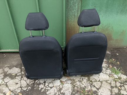 Сидения Hyundai Solaris, Kia Rio