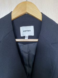 Жакет с жемчужными пуговицами Koton