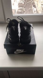 Кроссовки nike оригинал 35,5 на девочку