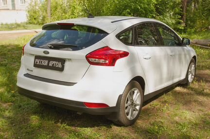 Накладка на задний бампер Форд Фокус 3 / Focus 14+