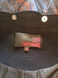 Пальто с меховым воротником