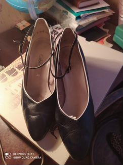 Туфли в отличном состоянии.36-37 размер