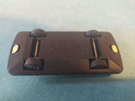 Игрушечная машинка 