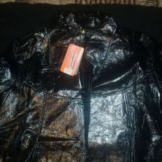 Лакированный жакет болеро