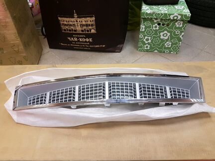 Решетка Cadillac Escalade Platinum нижняя