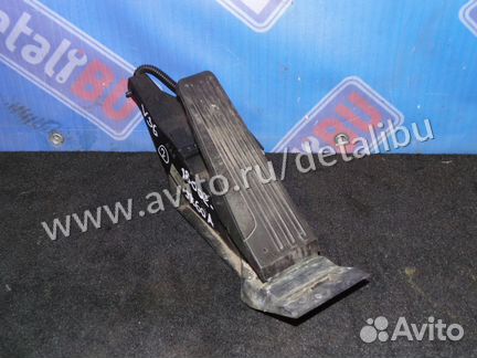 Педаль газа акселератора Infiniti G25 G35 G37