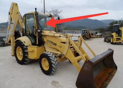 Komatsu wb93r-2 стекло лобовое верхнее