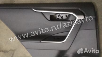 Toyota RAV4 50 обшивка двери