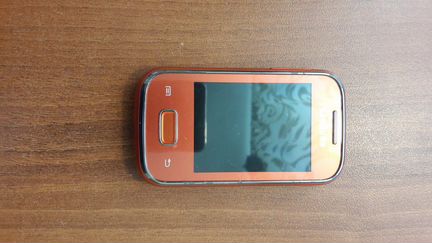 Телефон samsung Galaxy Pocket