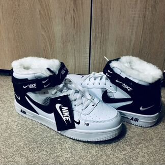 Кроссовки Nike Air Force 1 с мехом