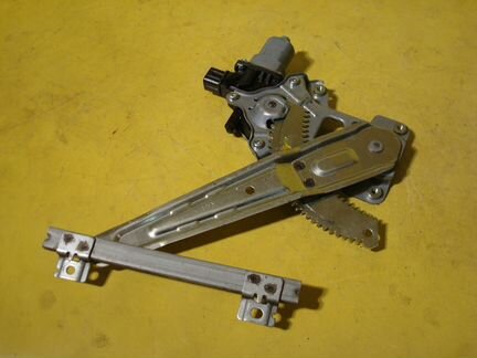 Стеклоподъемник задний правый Аутлендер XL 2006-10