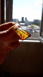 Золотой кулон 585 пр.янтарь