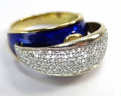 Золотое кольцо 750 пробы с бриллиантами и эмалью