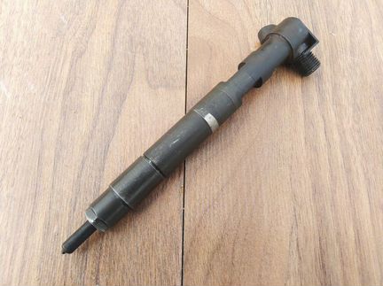 Форсунка топливная 651 Mercedes. Есть комплект