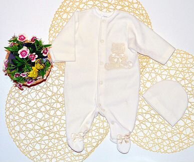 Комбинезон с шапочкой новый