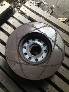 Передние тормозные диски гольф5/ октавия с насечка