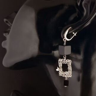 Серьги с натуральным черным ониксом