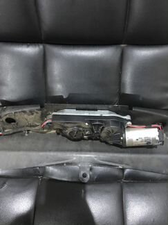 Замок доводчик Багажника BMW X5 e70