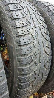 Комплект зимних шин Нокиан Хакка 235/65 R17