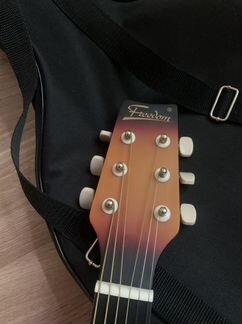 Гитара акустическая с чехлом