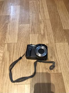 Компактный фотоаппарат