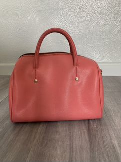 Кожаная розовая сумка Furla на молнии