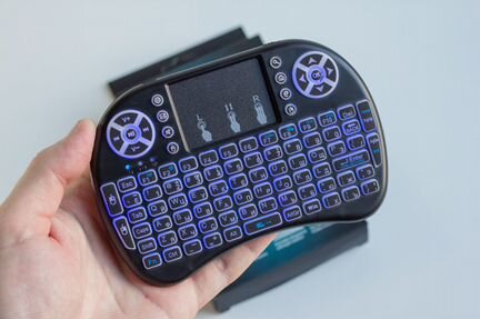 Беспроводная клавиатура i8 mini Русская раскладка
