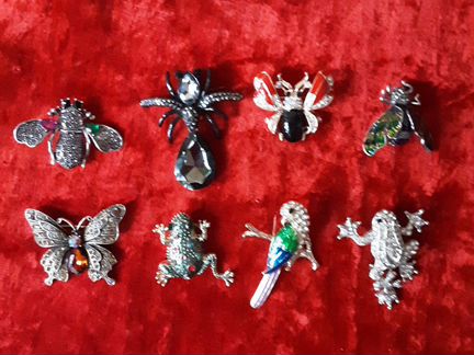 Броши разные