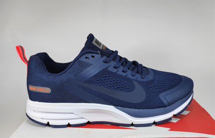 Кроссовки Nike