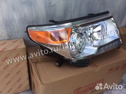 Передняя правая фара land cruiser 200